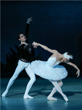 2023舞蹈节 马林斯基剧院芭蕾舞团舞剧《天鹅湖》