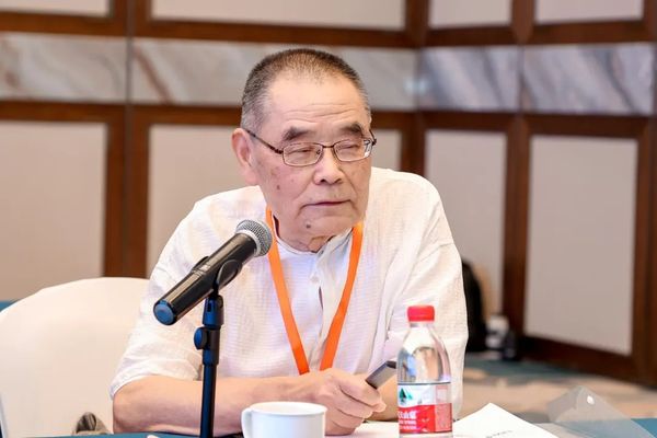 北京老舍茶馆有限公司董事长尹智君应邀参加中国茶叶学会茶艺专业委员会、湖州陆羽茶文化研究会联合在浙江省湖州市主办茶文化研究学术沙龙