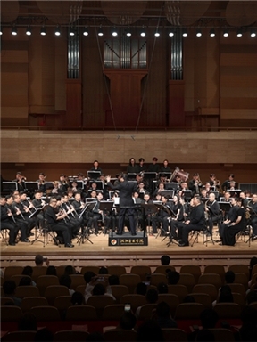 “鲁艺薪火·希望之光”交响音乐会－2025年国家大剧院第十八届“春华秋实”全国艺术院校舞台艺术精品展演